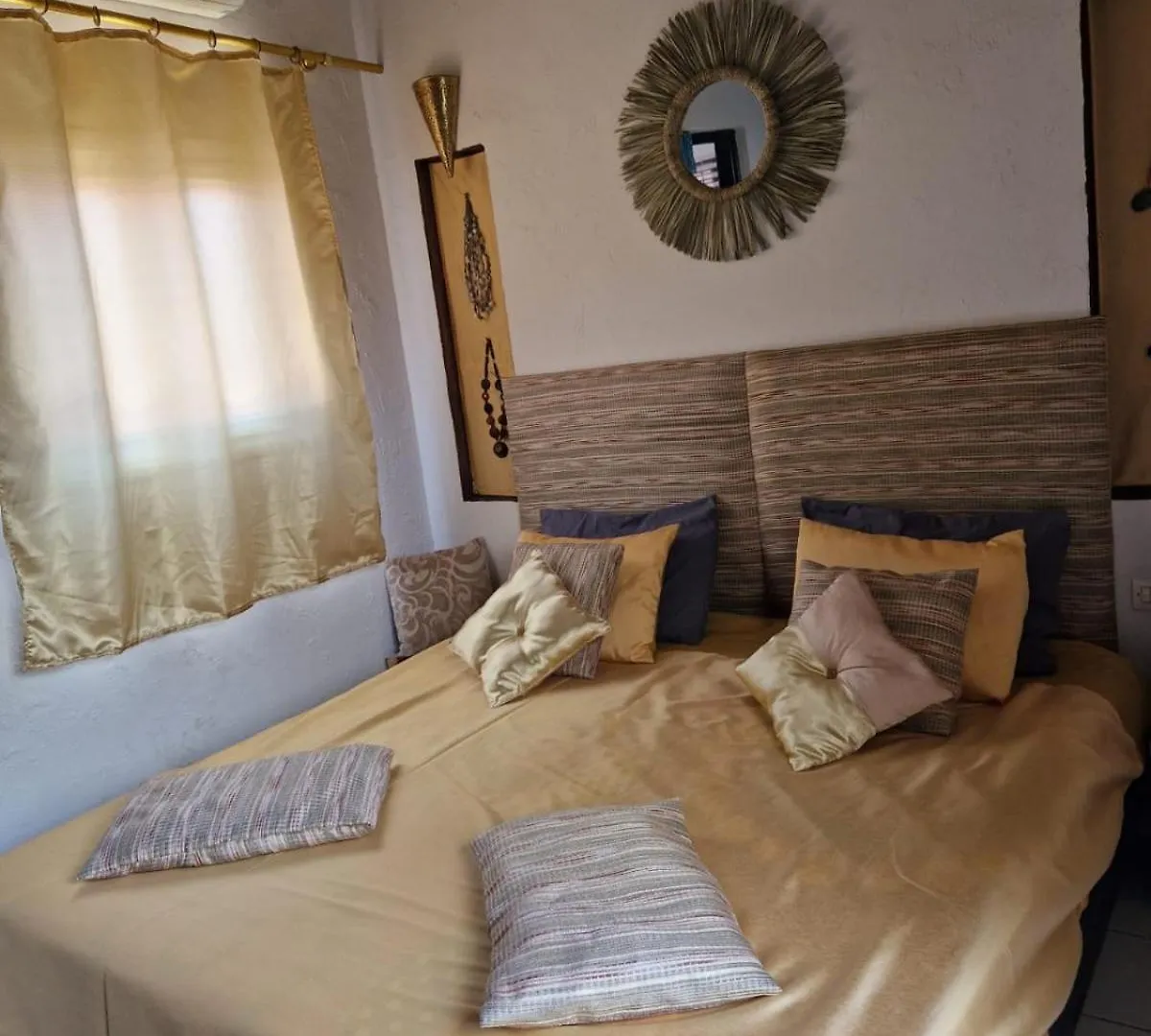 Maison Noe ,Residence Al Quaria Assiyahia Ab40 Marrakesh 0*,
